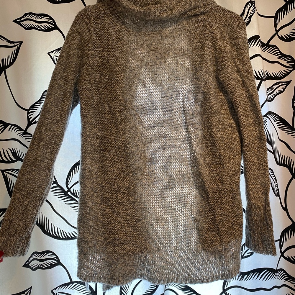 Cardigan - Picture 2 of 4